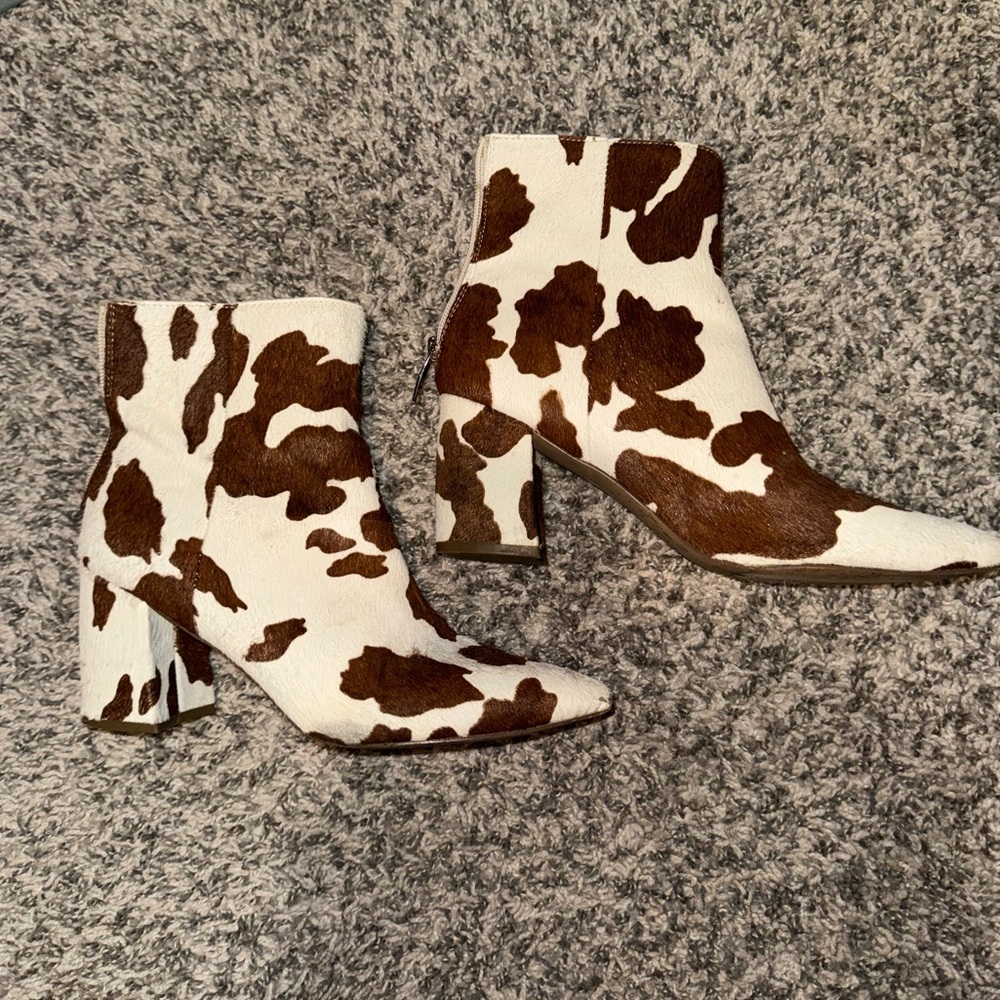 Steve Madden Cowprint booties